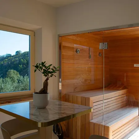 Colle Serrano Relais & Farm stay *
