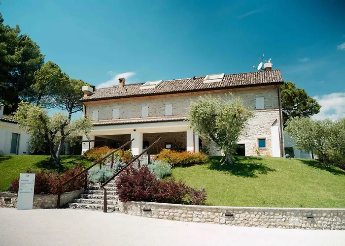 农家乐 Colle Serrano Relais &